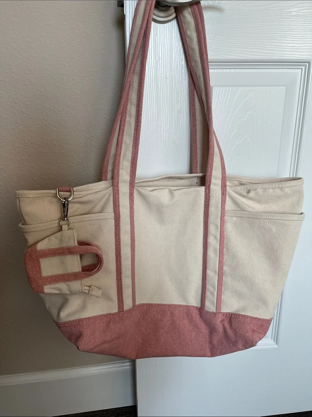 Universal Thread pink canvas tote with keychains